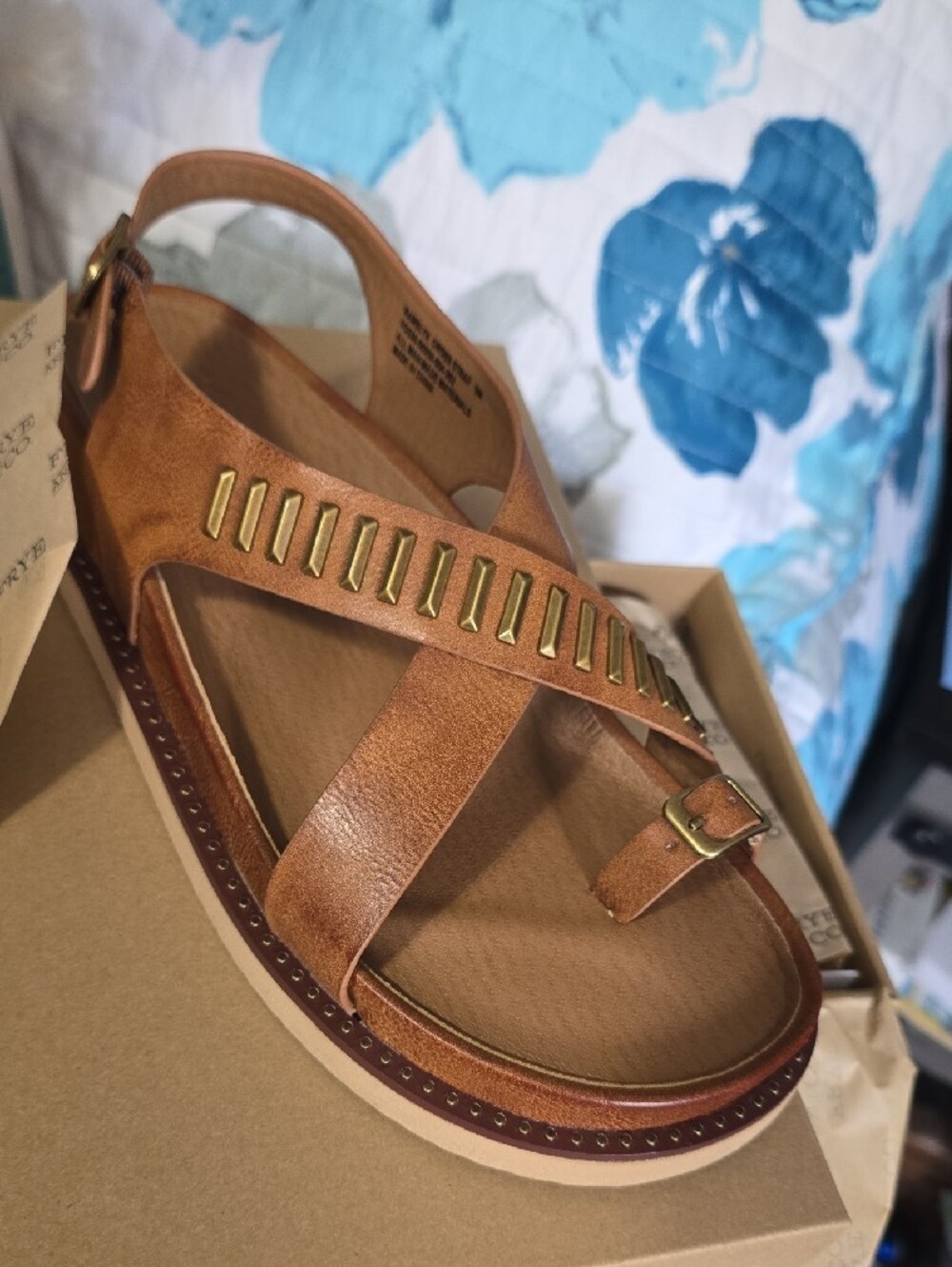 FrYE Ramblin Cross Strap Sandal - Caramel size 9 - Picture 2 of 2